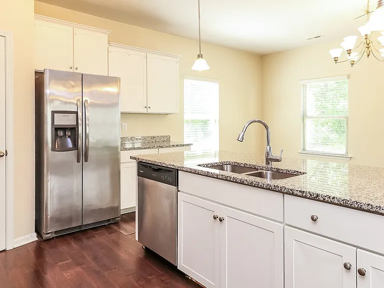 2100 Mingus Cabin Ln — Photo 9