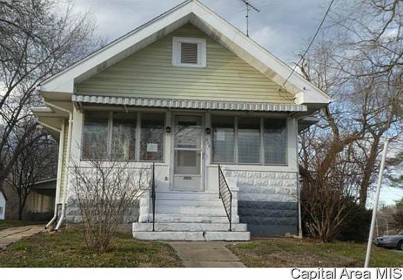1st image of 319 E Wood St