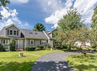 936 Pond St, Franklin, MA 02038