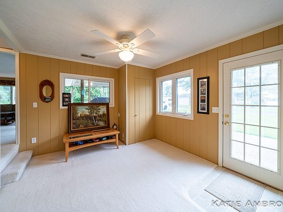 4th image of 3065 Beatrice Ave