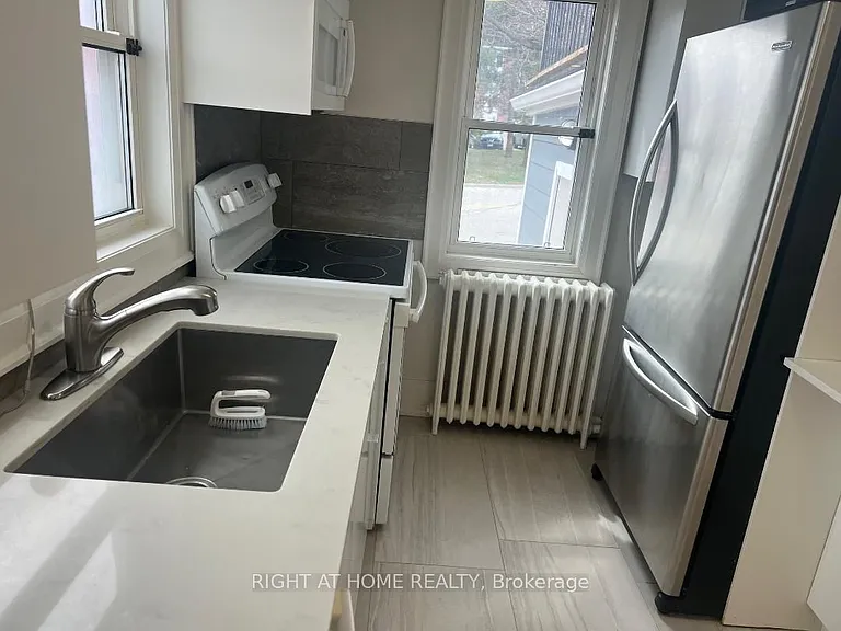 45 Major Mackenzie Dr E — Photo 8