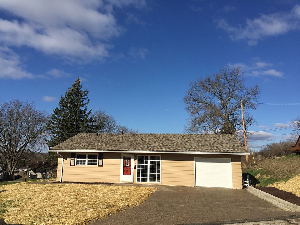1st image of 2429 Moorewood Dr