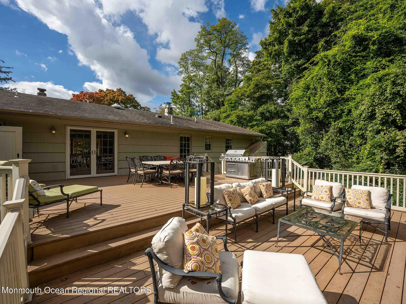 3 bed, 1400 sqft, $3,800 — Photo 2