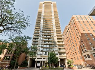 3150 N Sheridan Rd APT 14A, Chicago, IL 60657