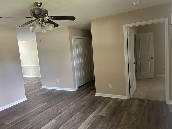 4th image of 1921 Spears Ln