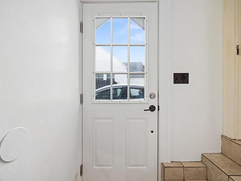 224 N Illinois Ave — Photo 13