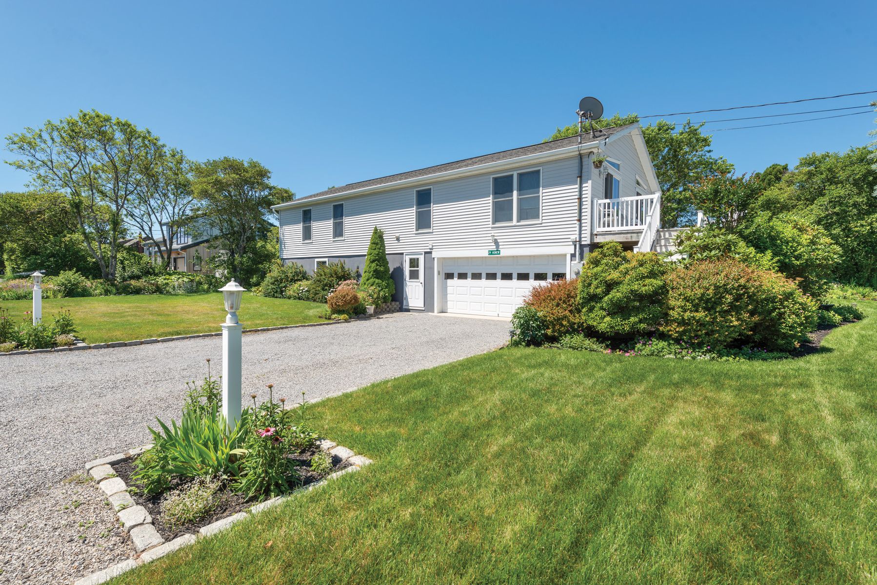 29 Agnew Ave, Montauk, NY 11954 Out East