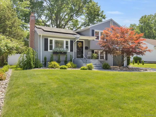 15 Haynes Road, West Hartford, CT 06117