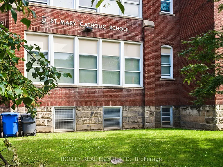 140 W Bathurst St #803 — Photo 37