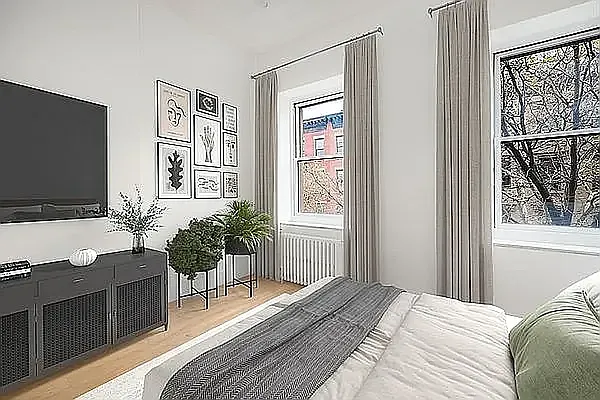Bedroom, photo 1