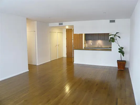 Rented by Sotheby's International Realty | media 21