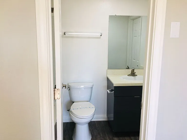 Villa Del Sol Apartments — Photo 85