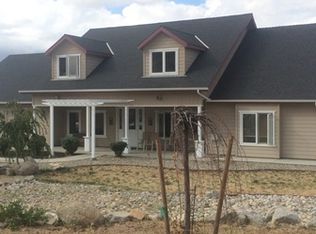 18041 Shawnee St, Tehachapi, CA 93561