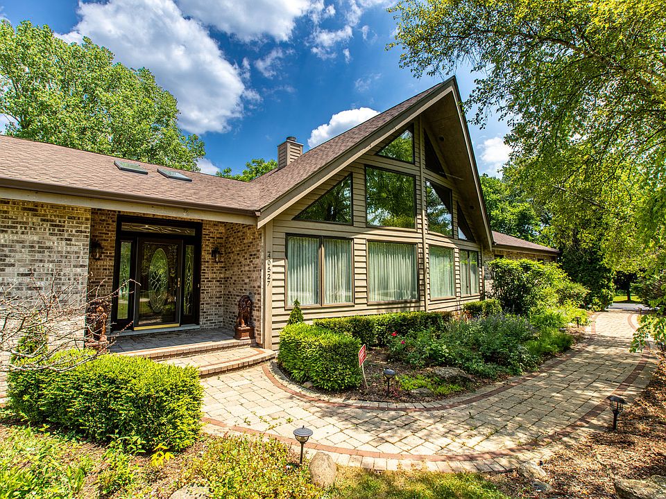 1st image of 40527 N Gridley Dr