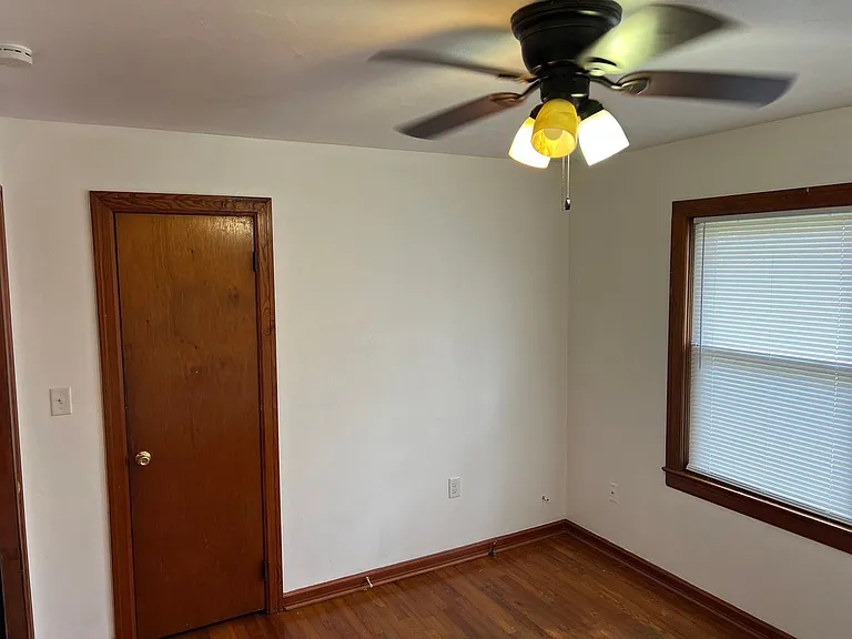1009 Mike Ave — Photo 15