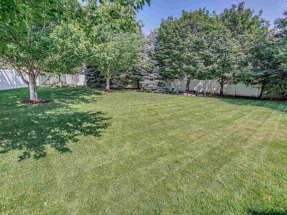 5th image of 6726 S 169th Ave