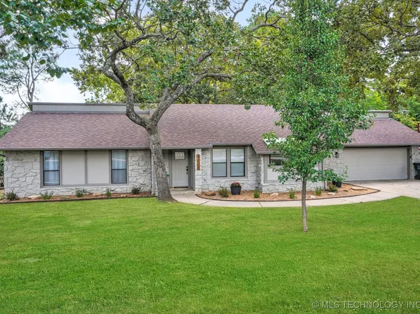 1005 N Faulkner Pl, Claremore, OK 74017