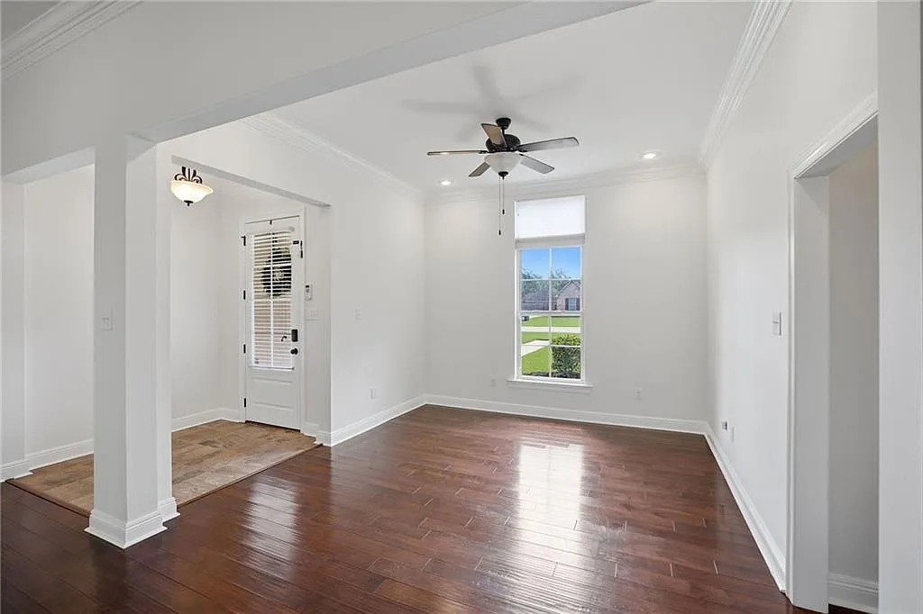 4 bed, 2610 sqft, $2,800 — Photo 3