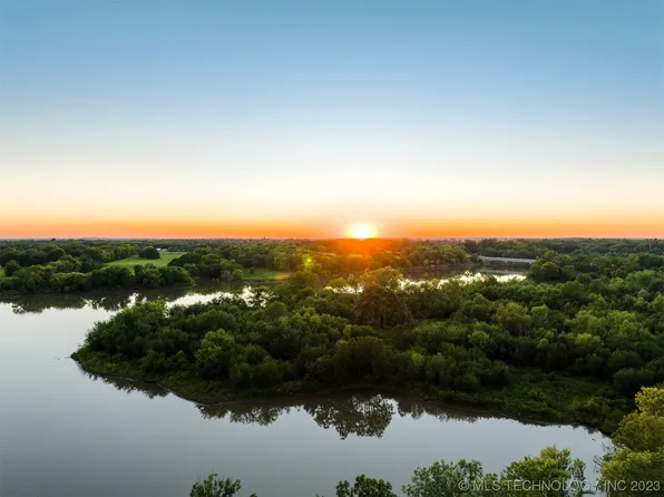 441808 Grand Ave, Vinita, OK 74301