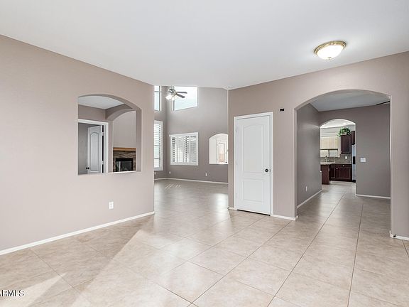 5th image of 40747 W Robbins Dr