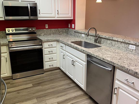 5th image of 3350 Spring Garden Dr