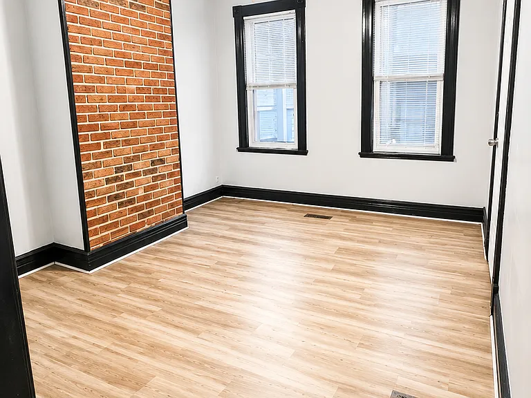 450 Hamilton St #1 — Photo 13