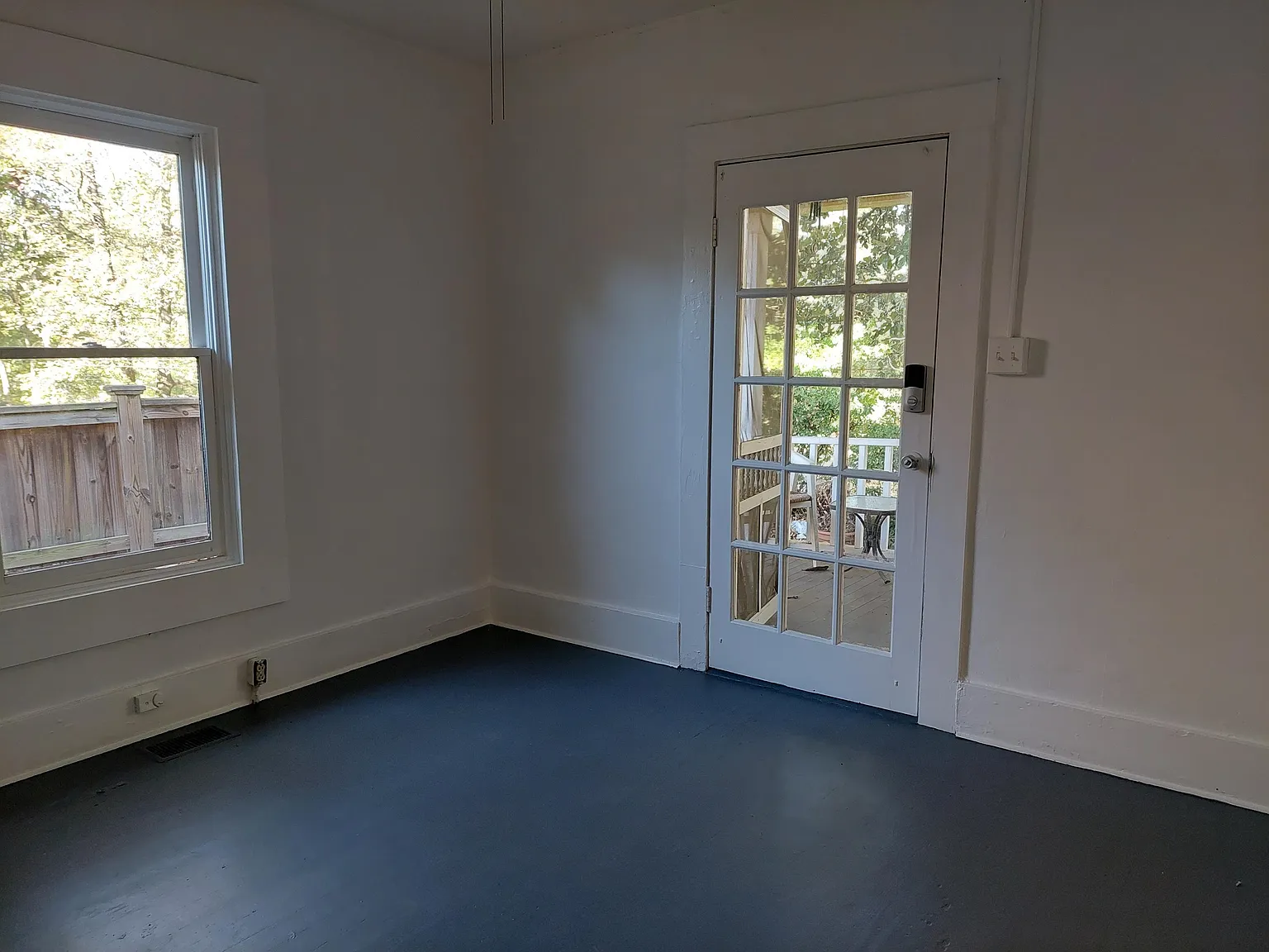 547 Atlanta Avenue Southeast - 2 — Photo 4