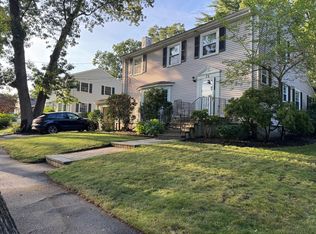73 Audubon Dr #73, Chestnut Hill, MA 02467