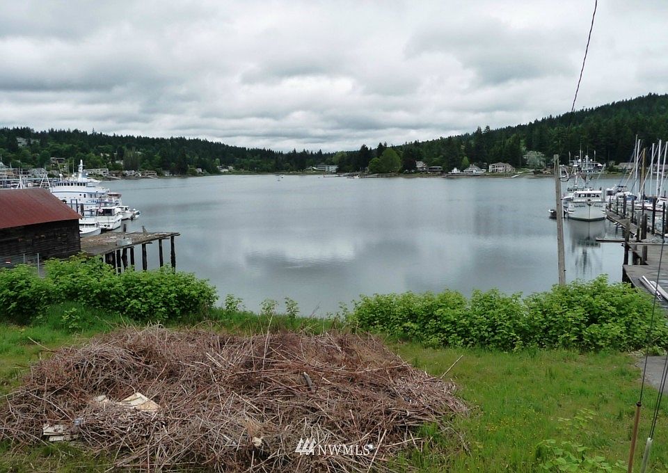 1st image of 3525 Harborview Drive