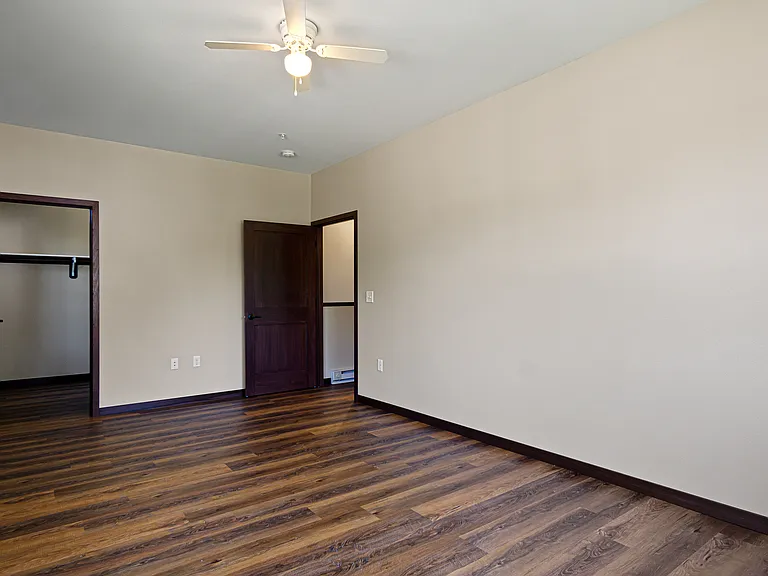902 Menomonie St #22 — Photo 11