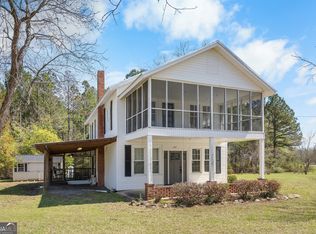 17332 Old River Rd, Garfield, GA 30425