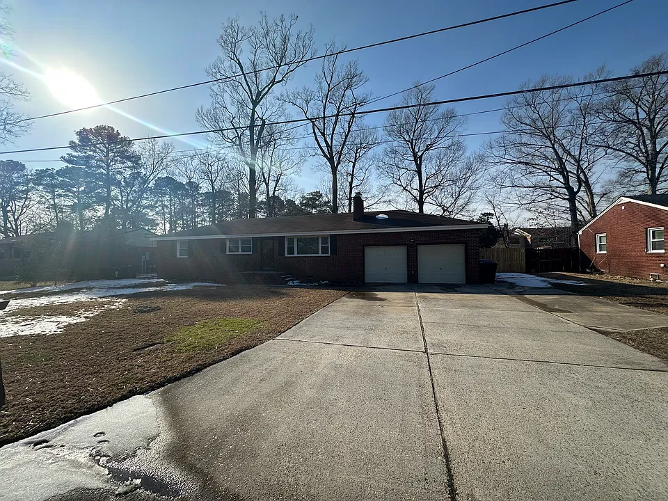 528 White Oak Dr