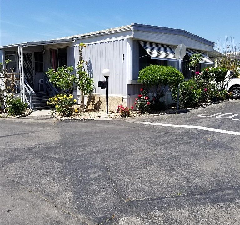 1st image of 5450 N Paramount Blvd