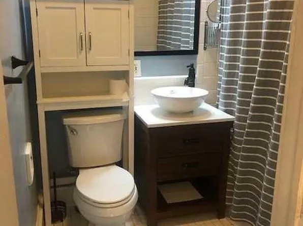 82 Hackensack St APT 4, Wood Ridge, NJ 07075