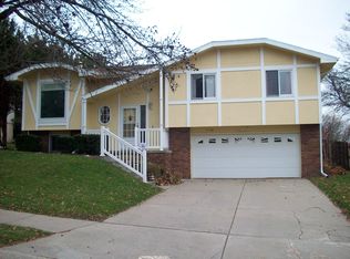 1118 N 153rd St, Omaha, NE 68154