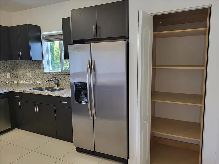 1029 SW 11th Ave — Photo 20