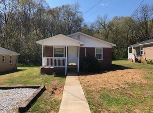 2 Victor Ct, Greer, SC 29651