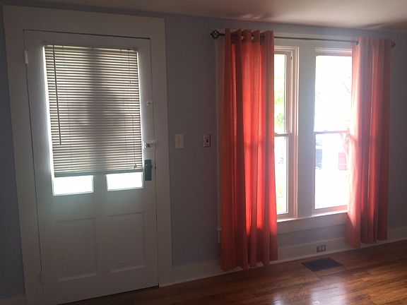 Rm 1= front rm facing front