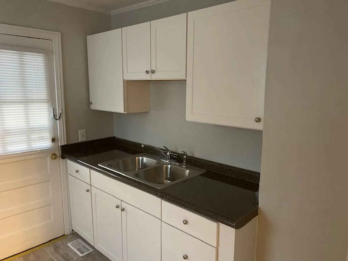 Building Photo - 3808 Capers Ave