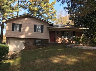 837 Overlook Cir, Bessemer, AL 35023