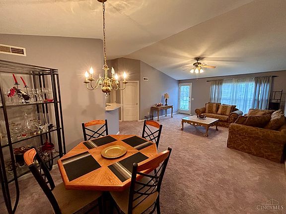 3rd image of 840 Southmeadow Circle