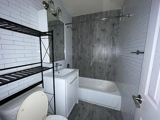 Rented by Affordable Housing Real Estate Corp | media 7