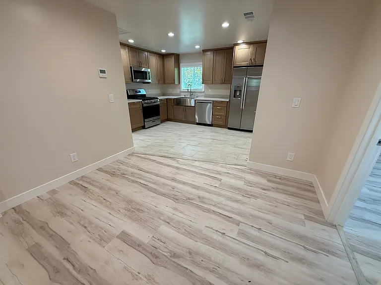 1537 Keesling Ave — Photo 8