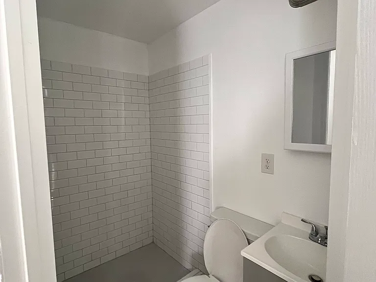 1525 Blountstown St #3 — Photo 6