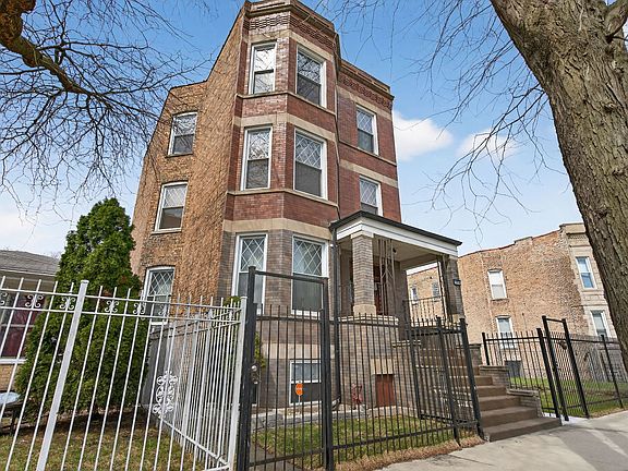3rd image of 5526 S Aberdeen St