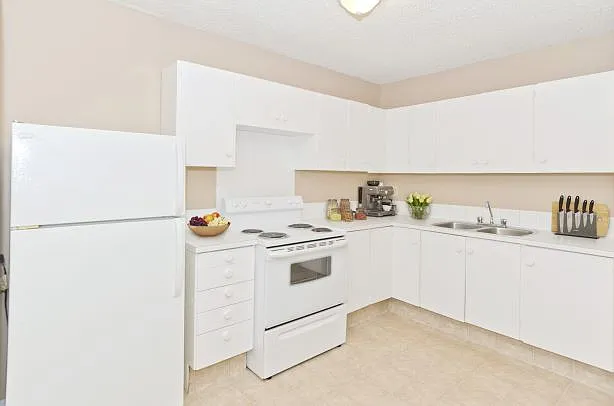 65 Lynnridge Vlg SE — Photo 8