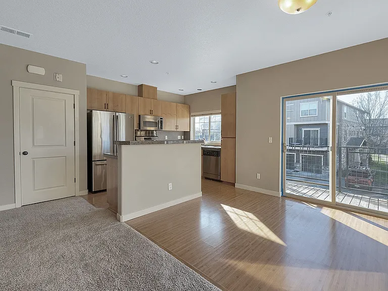780 NE Adwick Dr — Photo 5