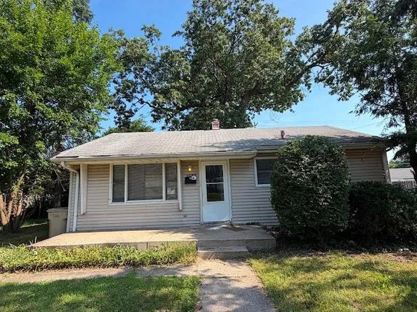 1737 E Bowman St, South Bend, IN 46613