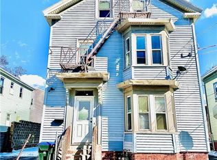 32 Gilmore St, Providence, RI 02907