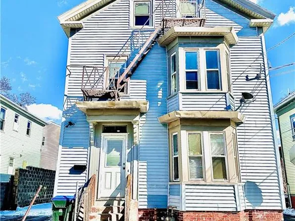 32 Gilmore St, Providence, RI 02907